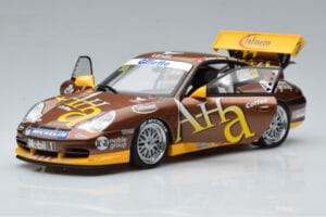 Porsche 911 996 GT3 Cup M. Marsh Carrera Cup Asia Winner 2004 AUTOart 1:18 80489 Metal - imagem 2 de 7