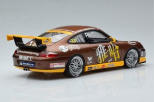 Porsche 911 996 GT3 Cup M. Marsh Carrera Cup Asia Winner 2004 AUTOart 1:18 80489 Metal - imagem 3 de 7