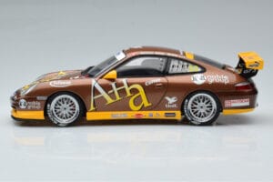 Porsche 911 996 GT3 Cup M. Marsh Carrera Cup Asia Winner 2004 AUTOart 1:18 80489 Metal - imagem 4 de 7