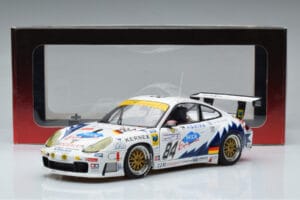 Porsche 911 996 GT3 R J. Ickx 24 Hours of Le Mans 2003 AUTOart 1:18 80379 Metal - imagem 7 de 7