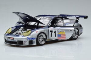 Porsche 911 996 GT3 RSR #71 A. Job 2005 AUTOart 1:18 80583 Metal - imagem 2 de 7