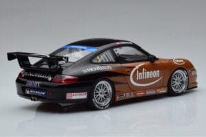 Porsche 911 996 GT3 R #2 S. Miau Carrera Cup Asia 2004 AUTOart 1:18 80488 Metal - imagem 3 de 7