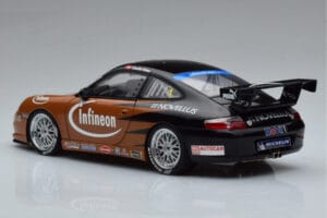 Porsche 911 996 GT3 R #2 S. Miau Carrera Cup Asia 2004 AUTOart 1:18 80488 Metal - imagem 6 de 7