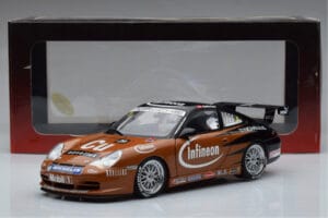 Porsche 911 996 GT3 R #2 S. Miau Carrera Cup Asia 2004 AUTOart 1:18 80488 Metal - imagem 7 de 7