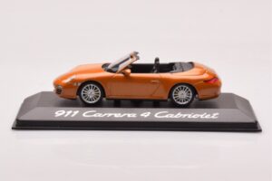 Porsche 911 997 Carrera 4 Cabriolet Laranja Metálico Minichamps 1:43 WAP02001618