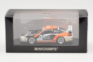 Porsche 911 997 GT3 Cup Noble Group #9 R. Meins Carrera Cup Asia Macau 2007 Minichamps 1:43 400076419 Metal - imagem 4 de 4