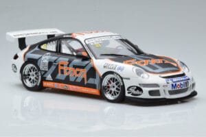Porsche 911 997 GT3 Cup #33 M. Marsh Carrera Cup Asia 2006 AUTOart 1:18 80782 Metal - imagem 5 de 7