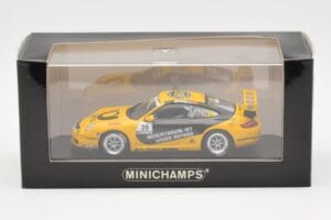 Porsche 911 997 GT3 Cup Tolimit Motorsport #39 Menzel Porsche Supercup 2007 Minichamps 1:43 400066439 Metal - imagem 4 de 4