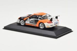 Porsche 911 997 GT3 Cup Noble Group #6 D. Watts Carrera Cup GB 2009 Minichamps 1:43 400076409 Metal - imagem 3 de 4