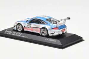 Porsche 911 997 GT3 R Cybernet #123 Fumal / Thiry / Rosenlad / Lefort 24 Hours of Spa 2011 Minichamps 1:43 400118923 Metal - imagem 3 de 4