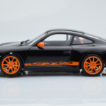 Porsche 911 997 GT3 RS Preto AUTOart 1:18 - image 4 of 8