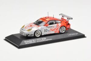 Porsche 911 997 GT3 RSR Flying Lizard #80 S. Neiman / P. Long / J. Van Overbeek 24 Hours of Le Mans 2006 Minichamps 1:43 4000 - imagem 2 de 4