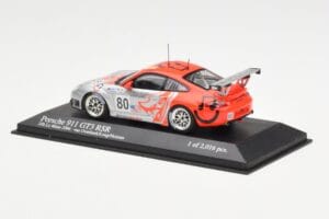 Porsche 911 997 GT3 RSR Flying Lizard #80 S. Neiman / P. Long / J. Van Overbeek 24 Hours of Le Mans 2006 Minichamps 1:43 4000 - imagem 3 de 4