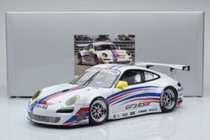 Porsche 911 997 GT3 RSR #1 Presentation Car 2007 AUTOart 1:18 WAP02100618 Metal - imagem 8 de 8