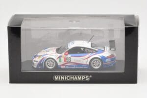 Porsche 911 997 GT3 RSR #93 Nielsen / C. Ehret / A. Simonsen 24 Hours of Le Mans 2007 Minichamps 1:43 400076793 Metal - imagem 4 de 4