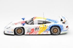 Porsche 911 GT1 #1 A. McNish / R. Sullivan / U. Alzen Rohr Motorsport Daytona 24 Hours 1998 UT Models 1:18 39611 Metal - imagem 3 de 6