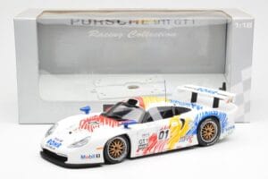 Porsche 911 GT1 #1 A. McNish / R. Sullivan / U. Alzen Rohr Motorsport Daytona 24 Hours 1998 UT Models 1:18 39611 Metal - imagem 6 de 6