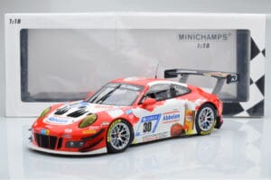 Porsche 911 GT3 R Frikadelli Racing Team #30 M. Muller / M. Arnold / F. Henzler / M. Campbell 24 Hours of Nurburgring 2018 Mi - imagem 6 de 6