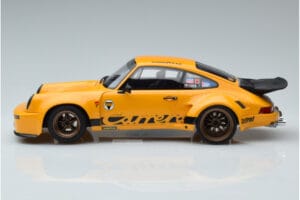 Porsche 911 RSR 3.0 Hommage Yamanouchi San GT Spirit 1:18 GT394 Resina - imagem 3 de 6