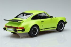 Porsche 911 930 Turbo 3.0 Verde Claro Norev 1:18 187666 Metal - imagem 3 de 7