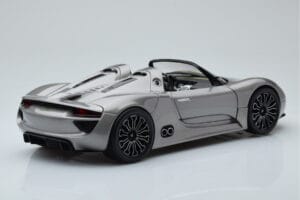 Porsche 918 Spyder Protótipo Cinzento Metalizado Minichamps 1:18 110060030 Metal - imagem 3 de 7