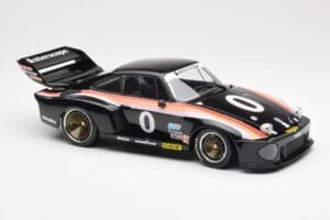 Porsche 935 #0 T. Field / D. Ongais / H. Haywood Interscope Racing 24 Hours of Daytona Winner 1979 Norev 1:18 187437 Metal - imagem 4 de 6