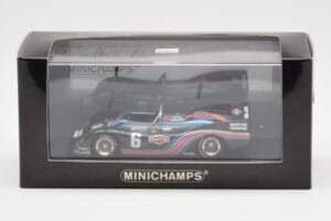 Porsche 936/76 Martini #6 Schwarze Witwe Minichamps 1:43 WAP02000518-R1 Metal - imagem 4 de 4