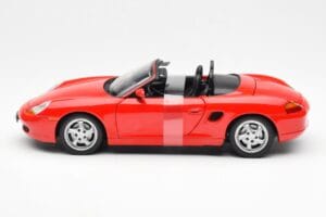 Porsche Boxster 986 Vermelho UT Models 1:18 180065830 Metal - imagem 3 de 6