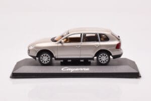 Porsche Cayenne 9PA Bege Minichamps 1:43 WAPC2000513