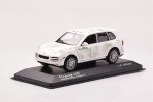Porsche Cayenne Concept Schaeffler Gruppe Automotive Minichamps 1:43 PORSCHE-264306 Metal - imagem 2 de 4
