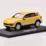 Porsche Cayenne 92A Amarelo Areia Minichamps 1:43 - image 2 of 4