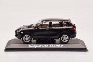 Porsche Cayenne 92A Turbo Preto Minichamps 1:43