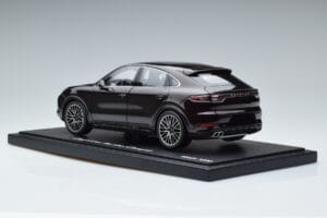 Porsche Cayenne Turbo Coupe Mogno Norev 1:18 WAP0213190K Metal - imagem 6 de 8