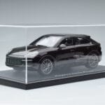 Porsche Cayenne Turbo Coupe Mogno Norev 1:18 WAP0213190K Metal - image 7 of 8