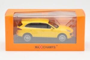 Porsche Cayenne 92A Amarelo MaxiChamps 1:43 940063201 Metal - imagem 4 de 4