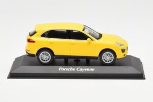 Porsche Cayenne 92A Amarelo MaxiChamps 1:43