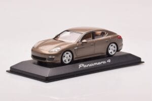 Porsche Panamera 970 4 Bege Metálico Minichamps 1:43 WAP02000319 Metal - imagem 2 de 4