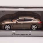 Porsche Panamera 970 4 Bege Metálico Minichamps 1:43 - image 4 of 4