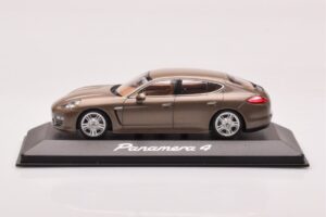 Porsche Panamera 970 4 Bege Metálico Minichamps 1:43
