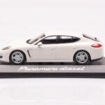 Porsche Panamera 970 Diesel Carrara Branco Minichamps 1:43