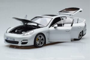 Porsche Panamera 970 Turbo Prata Norev 1:18 187609 Metal - imagem 2 de 7