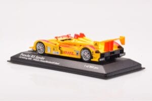 Porsche RS Spyder LMP2 #7 R. Dumas / T. Bernhard / E. Collard Sebring 12 Hours Winners 2008 Minichamps 1:43 400086807 Metal - imagem 3 de 4