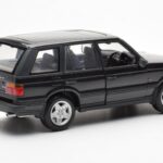 Range Rover P38 4.6 HSE Preto Metálico AUTOart 1:18 - image 6 of 9