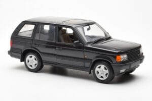 Range Rover P38 4.6 HSE Preto Metálico AUTOart 1:18 70017 Metal - imagem 7 de 9