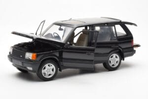 Range Rover P38 4.6 HSE Preto Metálico AUTOart 1:18 70017 Metal - imagem 9 de 9