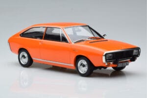 Renault 15 TL Laranja Norev 1:18 185350 Metal - imagem 4 de 6