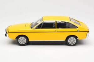 Renault 15 TL Amarelo Preto Norev 1:18 185351 Metal - imagem 3 de 6