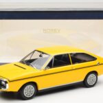 Renault 15 TL Amarelo Preto Norev 1:18 185351 - image 6 of 6