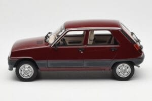 Renault 5 GTL Bordeaux Vermelho Otto 1:18 OT1059 Resina - imagem 3 de 6