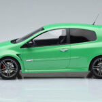 Renault Clio 3 RS Verde Otto 1:18 - image 3 of 6